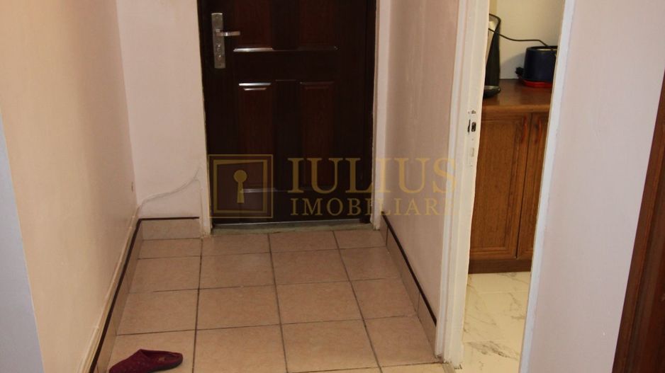 3 camere, situat in Complexul Studentesc, centrala proprie, familie, studenti - Poză 14