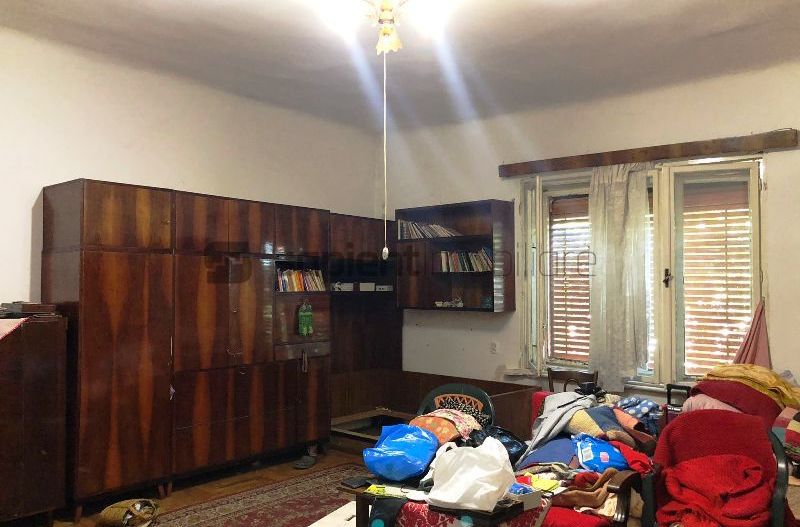 Casa  de renovat  str.Colinelor - Poză 5