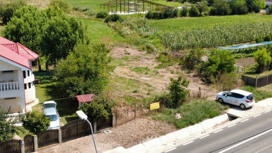 TEREN INTRAVILAN 1.100 mp, zona Școala Brodoc; - Poză 1