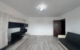Renovat! Inchiriere apartament cu 2 camere in micro 4 - Targoviste - Poză 1