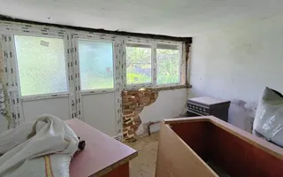 Casă cu teren generos în Dărmănești, DB– oportunitate pentru locuit/investitie - Poză 13
