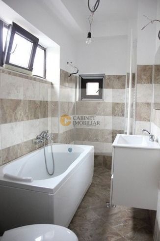 2 camere | Piata Romana | Etaj 4/5 - Poză 5