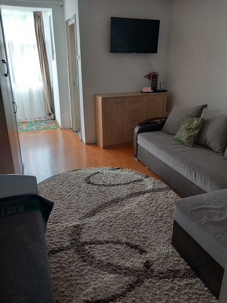 BRASADAS vinde garsoniera pe Ostrovului la etajul 2/4. - Poză 1