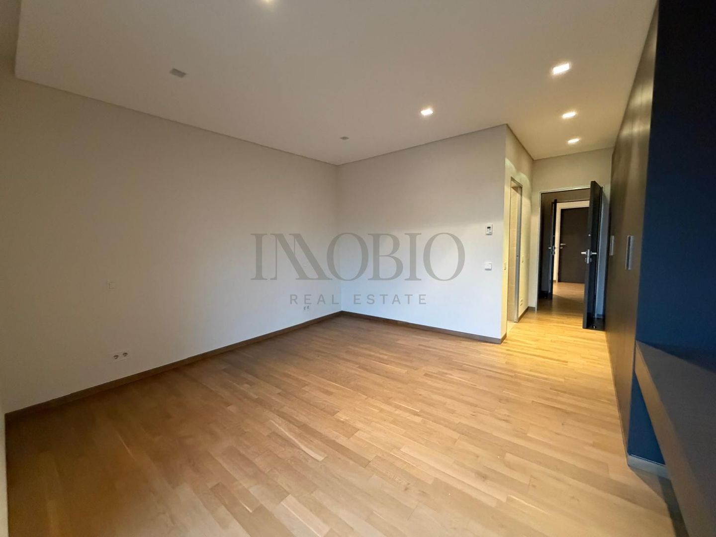 APARTAMENT PREMIUM CU 4 CAMERE ÎN PRIMĂVERII – ELEGANȚĂ si CONFORT - Poză 11