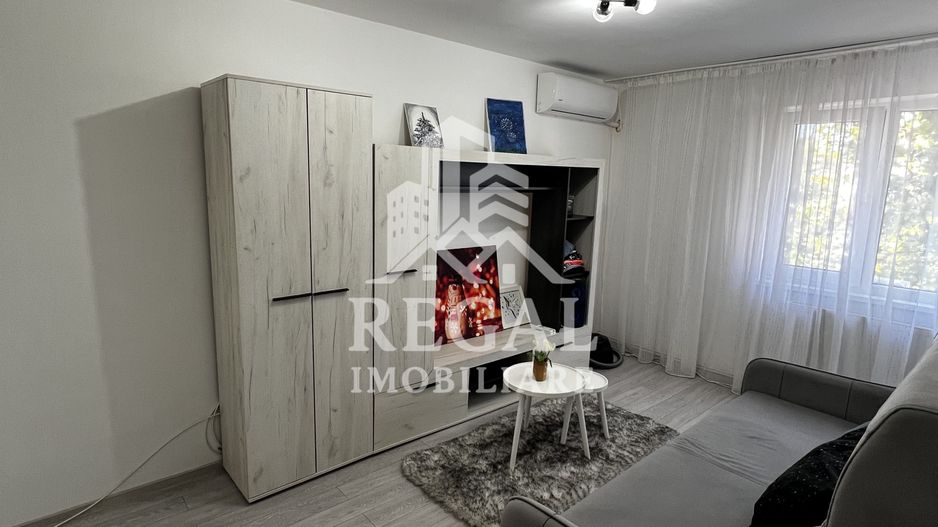 Apartament 2 camere de închiriat | Zona Centrală | Etaj 2 | Parcare - Poză 1