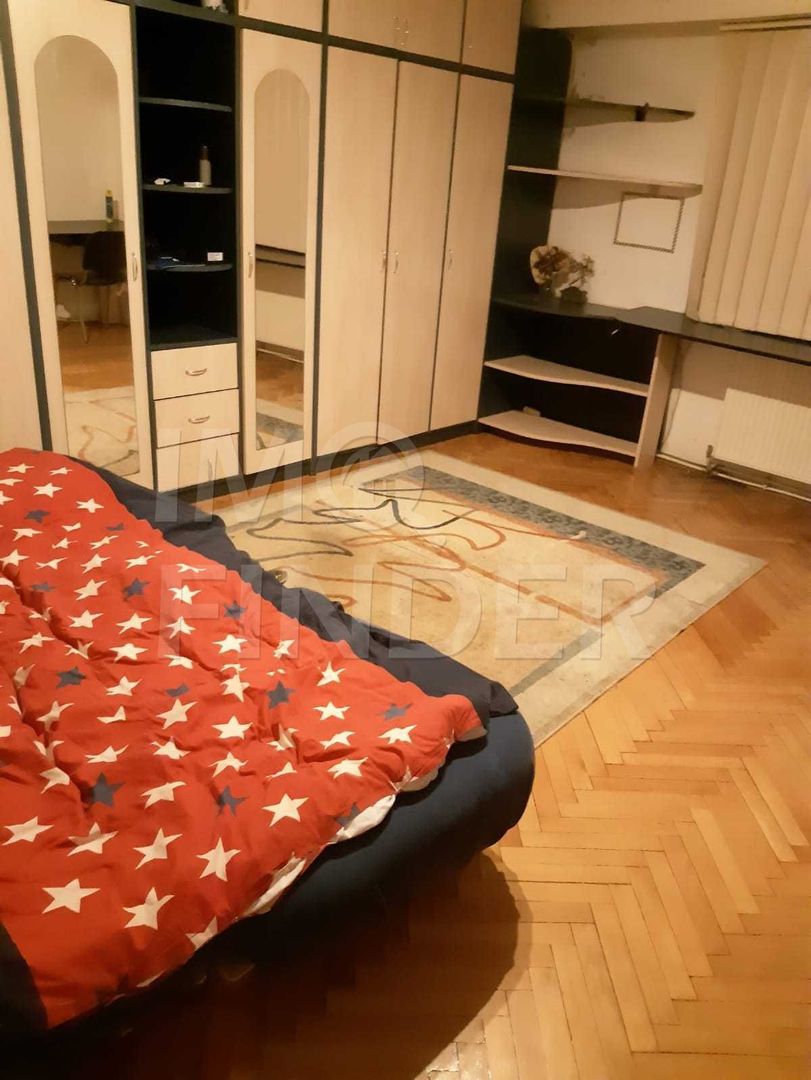 Apartament 3 camere zona Cipariu - Poză 1