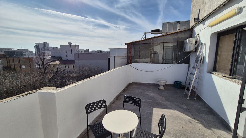 Apartament cu 3 camere - Unirii - Poză 5