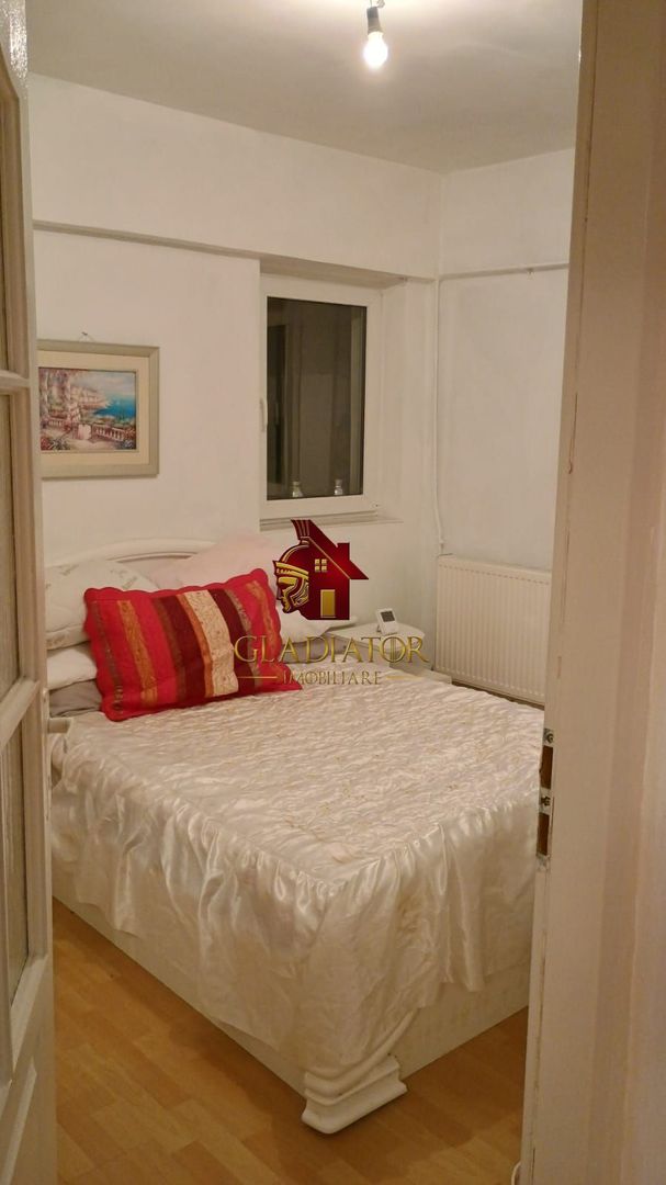 Tg Cucu - Podu de Fier, Str. Cucu Apartament 3 camere, zona centrala - Poză 1