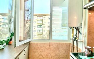 3 camere | etaj 2 | centrala proprie | renovat | zona excelenta | - Poză 10