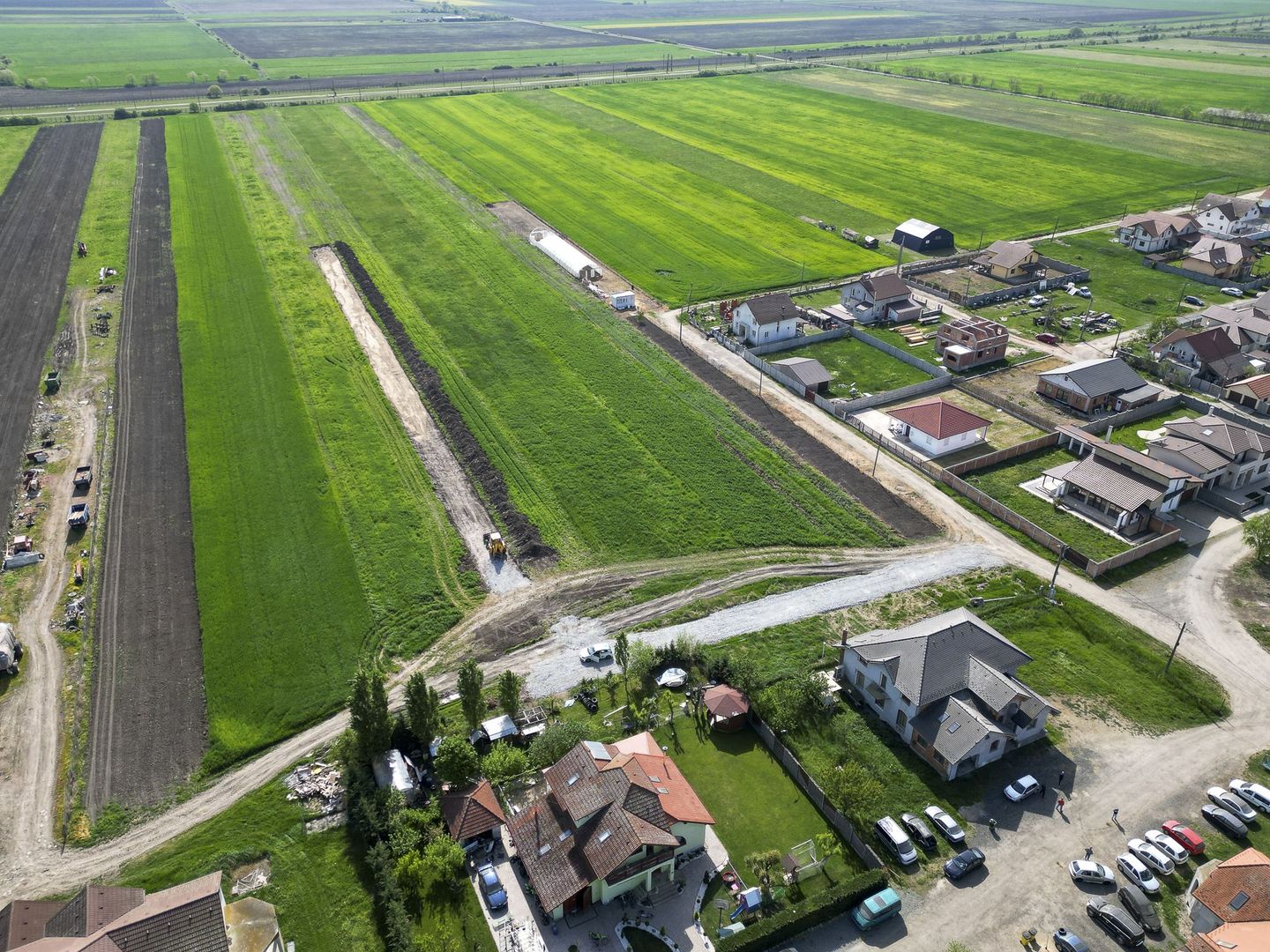 Loc de casa de 504 mp în Livada - Poză 19