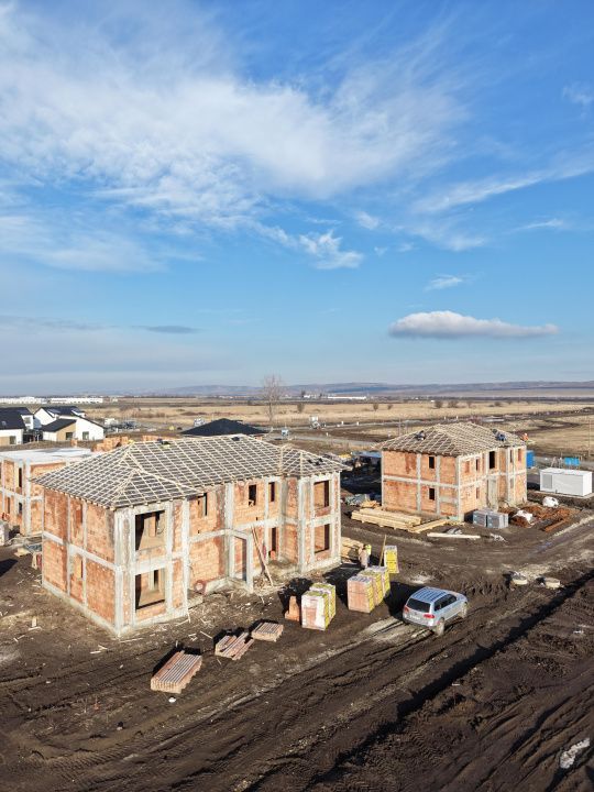 Casa tip duplex 5 camere, 215 mp gradina - Sura Mica - Poză 3