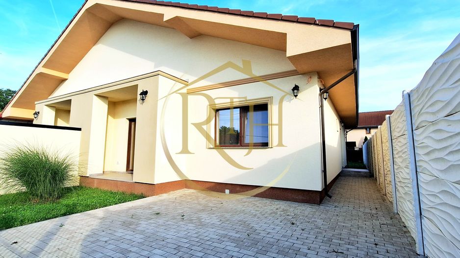 Oferim spre vanzare Casa/Duplex 3 camere, teren 295 mp, Giroc 0% Comision - Poză 1