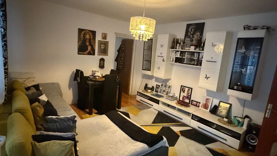 Apartament 3 Camere, Dristor- Metrou - Poză 1
