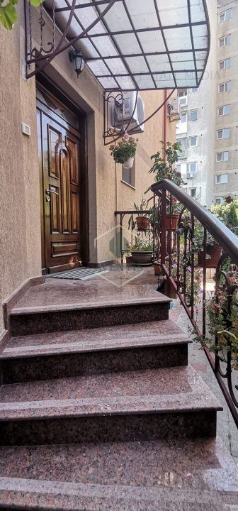 Inchiriere apartament 3 camere in vila, semidecomandat - Poză 29