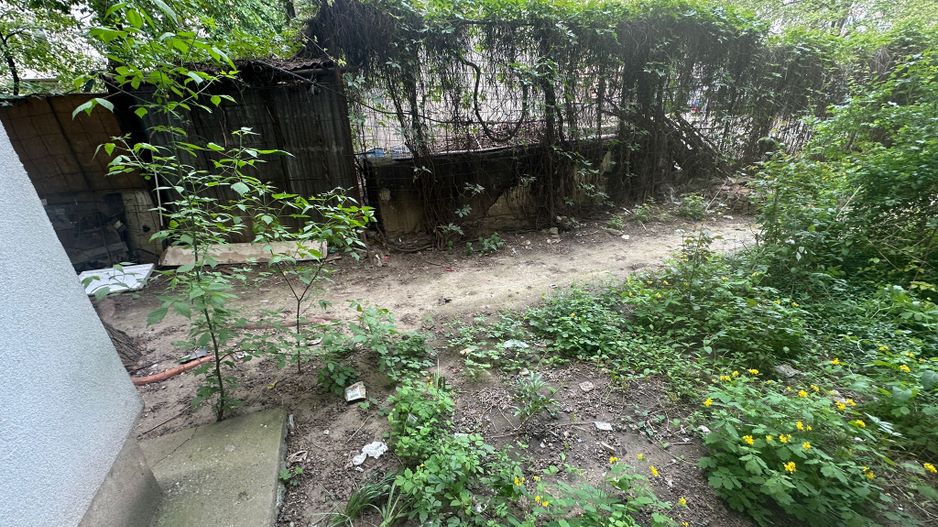 2 Camere Parter din 8 an 1982 Ideal Birou Firma Bloc Izolat Bucur Obor - Poză 18