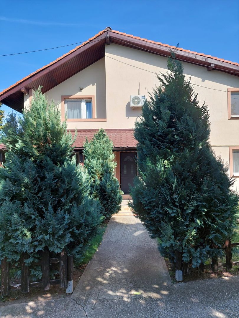 Oază de liniște și confort la doar 15 minute de Capitală – Săbăreni - Poză 1