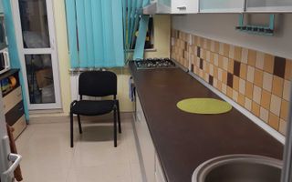 Apartament 3 camere de vânzare – Zonă Centrală | Etaj 1 - Poză 2