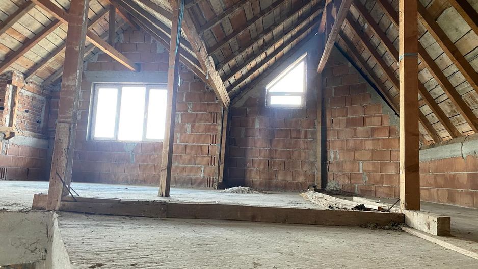 Adunatii Copaceni, vila la rosu P+1+M, teren 1044, teren 1044 - Poză 23