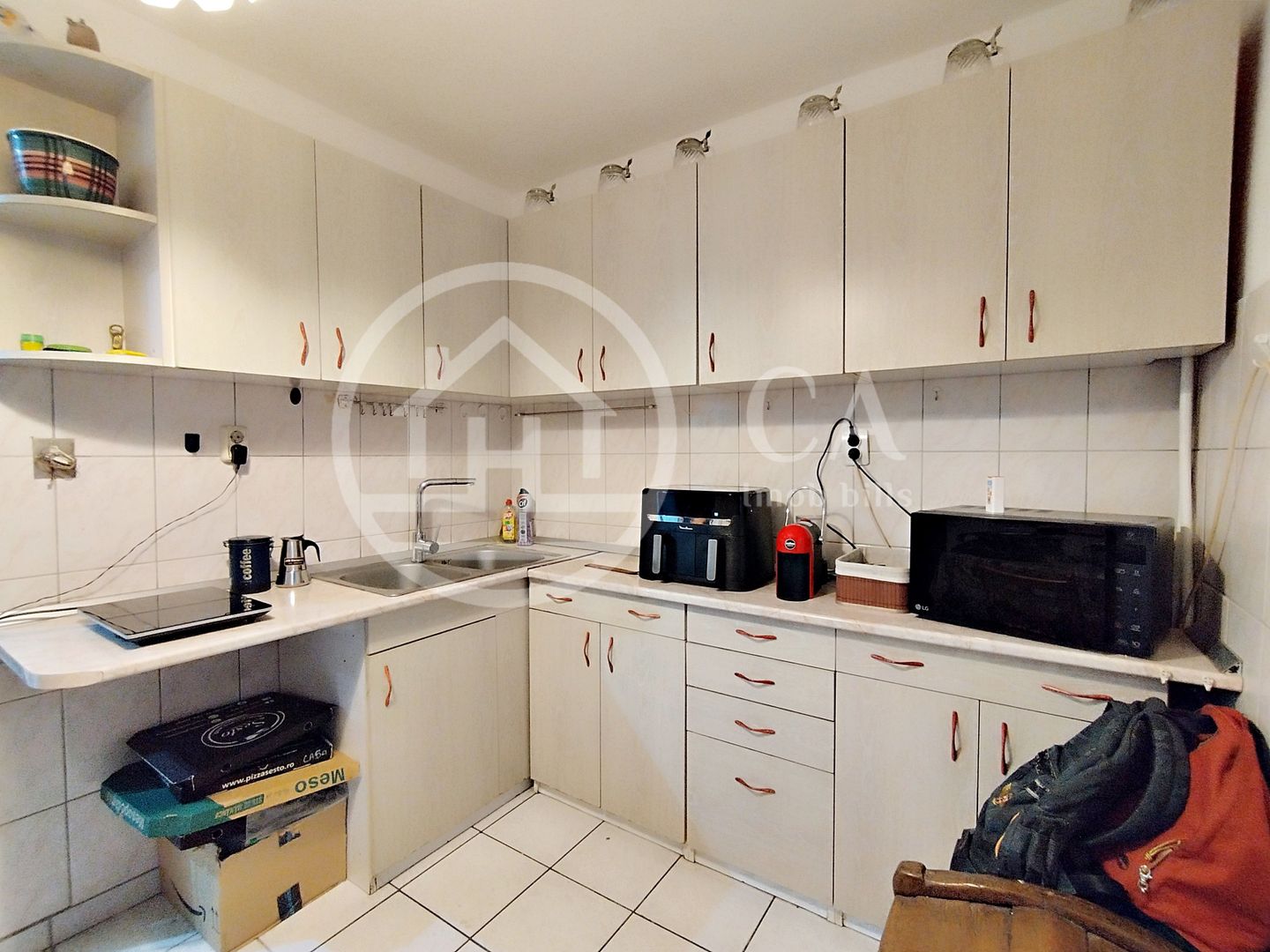Apartament de vânzare cu 3 camere în zona Nufarul, Oradea - Poză 6