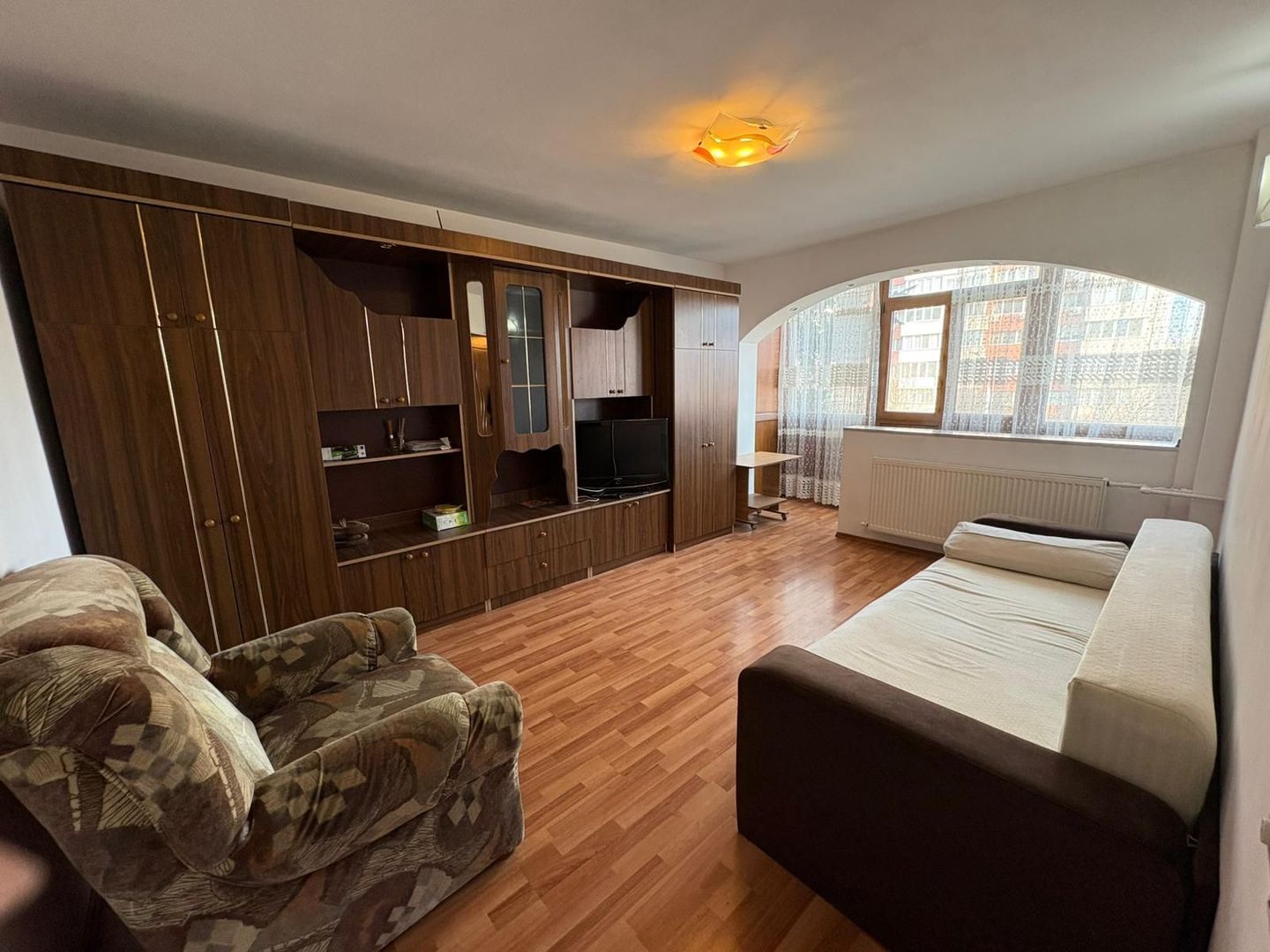 AP. 2 CAMERE EROII REVOLUTIEI, BUCATARIE INCHISA, MODERN, METROU 2 MIN - Poză 1