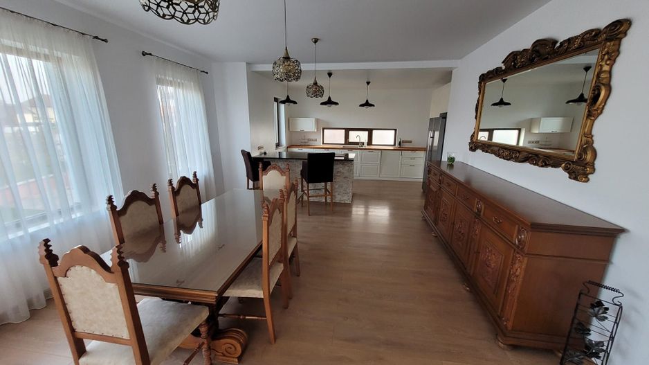 Casa Individuala in Selimbar cu garaj dublu si curte spatioasa - Poză 5