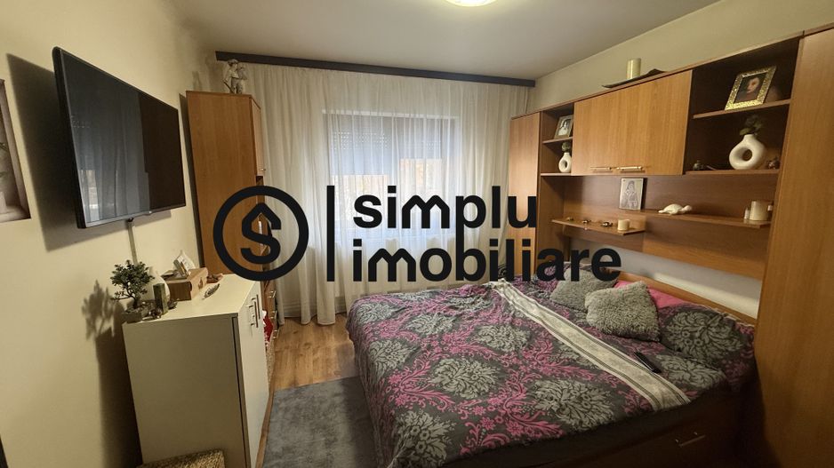Apartament 3 camere decomandat - Poză 5