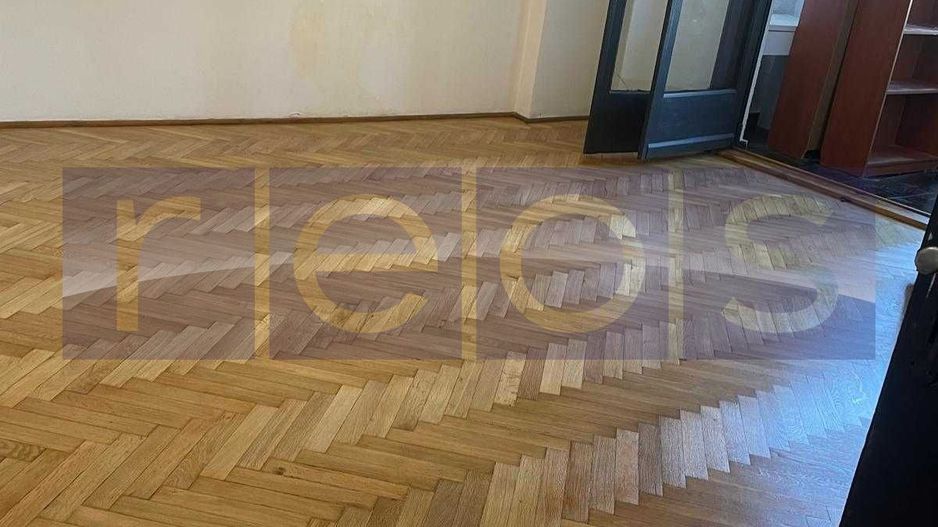 DE VÂNZARE APARTAMENT DE 3 CAMERE ZONA ULTRACENTRALĂ - Poză 2