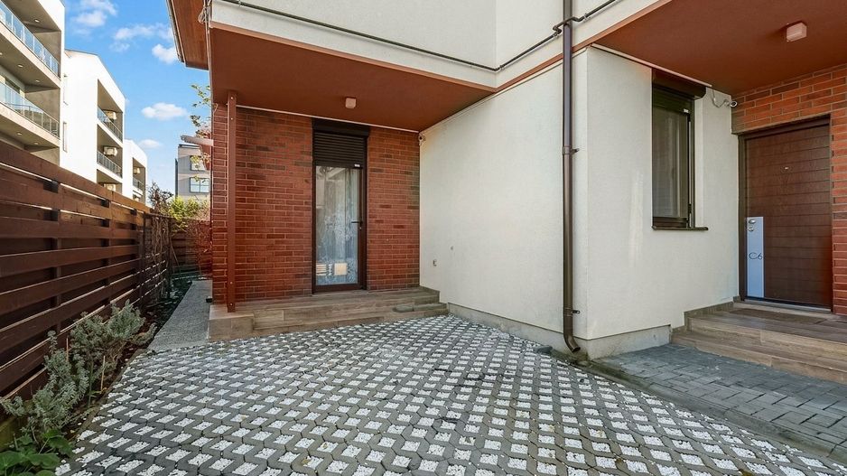 Casă ideală pentru familie–4 camere, curte amenajată, complex privat-securizat - Poză 4