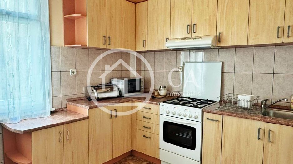 Apartament de închiriat cu 4 camere în zona Decebal, Oradea - Poză 8