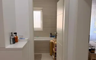 Apartamet 3 camere  Dumbrăvița etaj 1 - Poză 14
