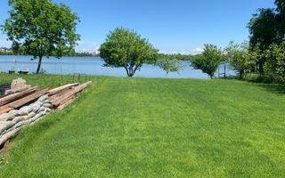 Doua etaje in vila pe malul lacului Grivita birouri rezidential - Poză 2