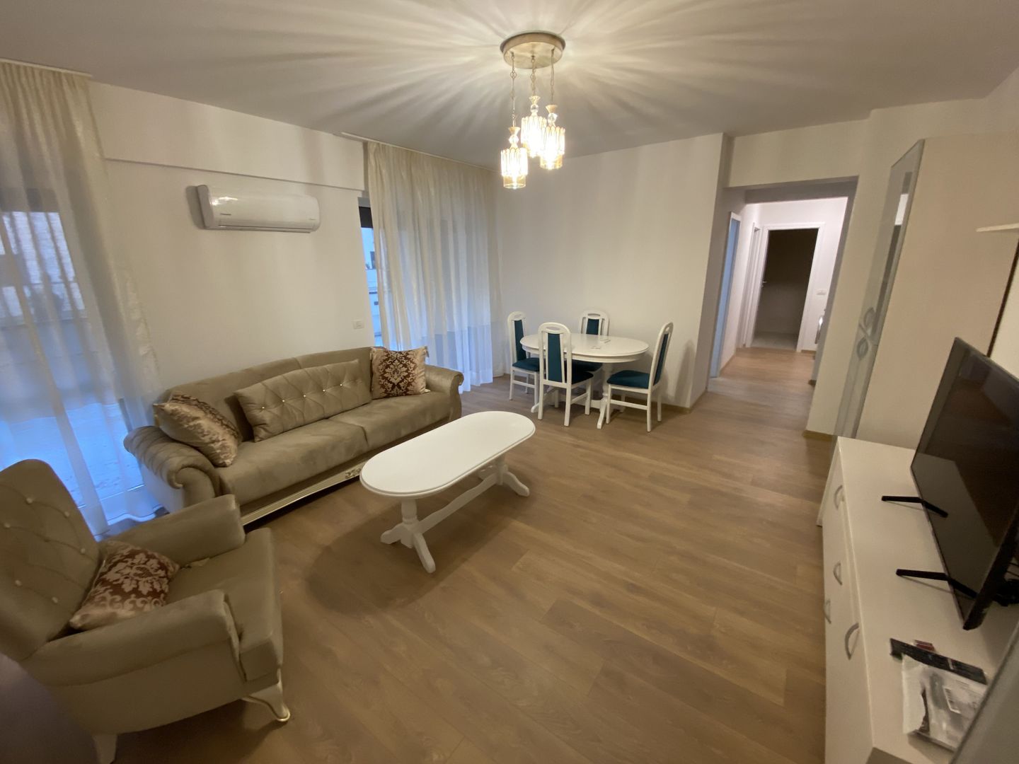 🌟 Apartament Modern cu 2 Camere de Vânzare în C. Aradului - Poză 2