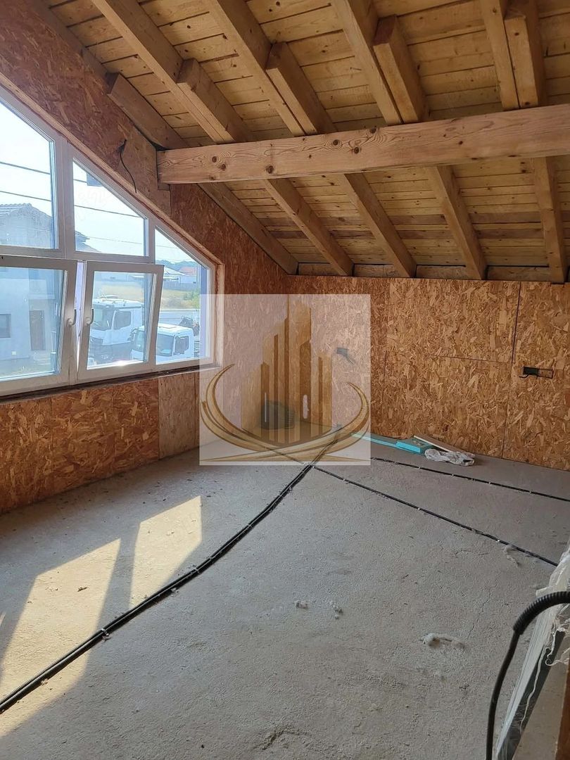 Șag – Duplex P+M, 154 mp utili, 333 mp teren, dublu front stradal - Poză 2