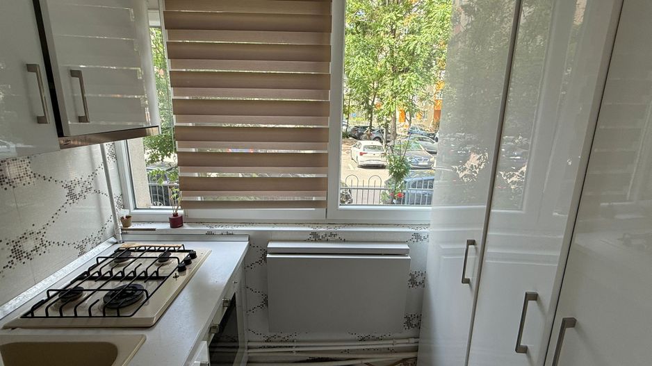 VANZARE Apartament cu 4 camere in zona Dristor - Poză 8
