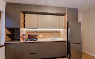 Casa cu 3 camere, curte proprie, renovata complet, Astra - Poză 7