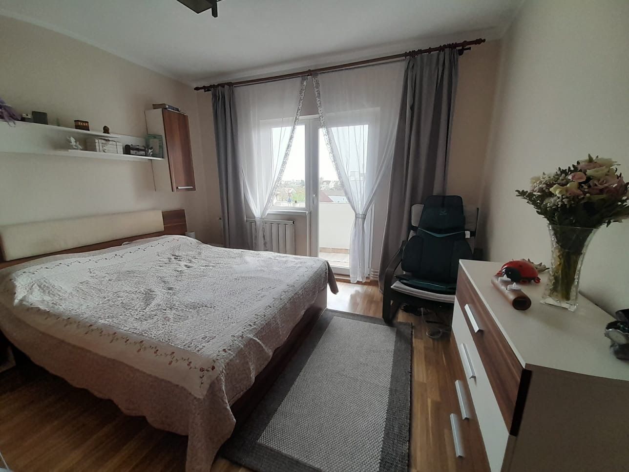 Apartament spatios cu patru camere zona -Bucovina - Poză 18