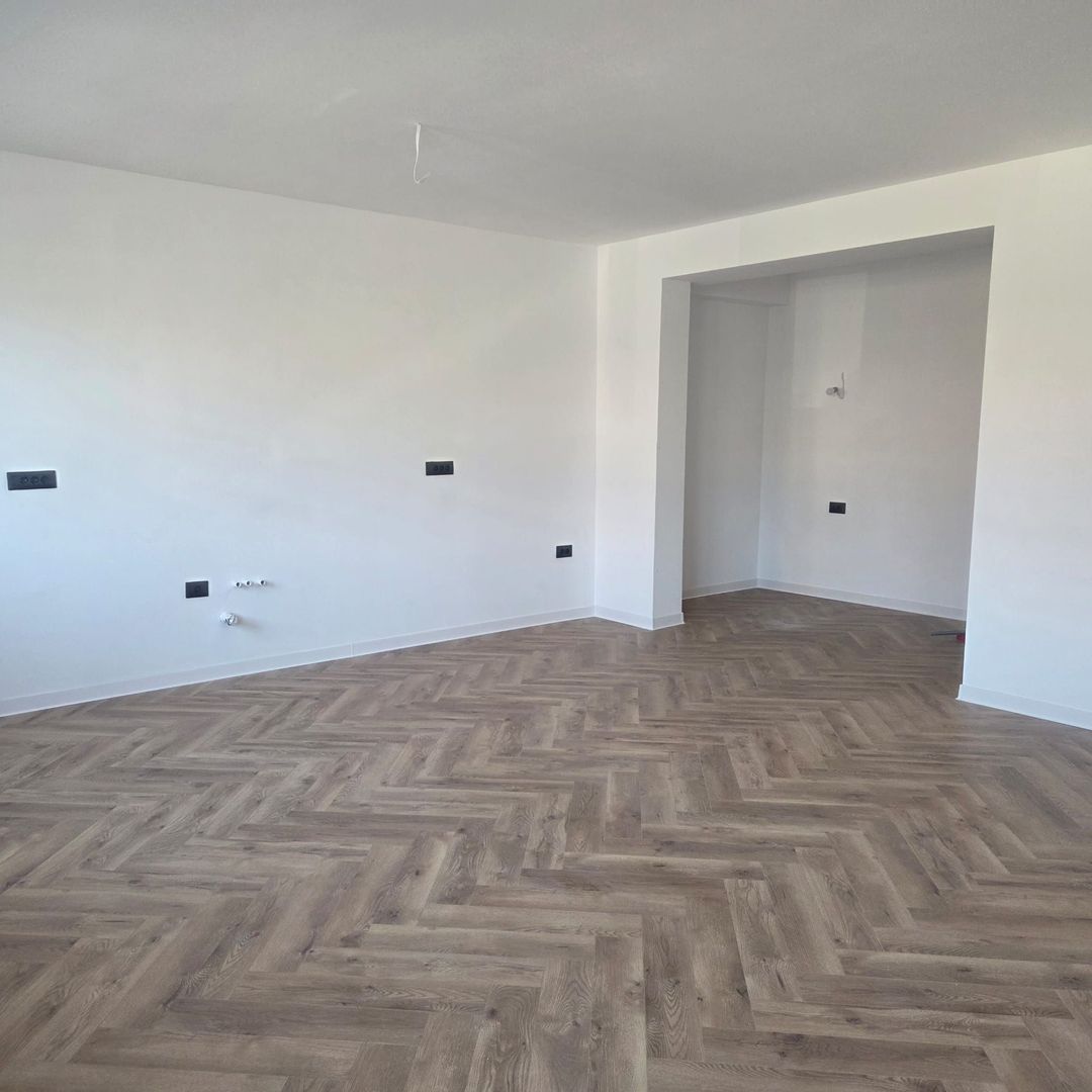 Apartament  2 camere Tractoru ,bloc nou! - Poză 8