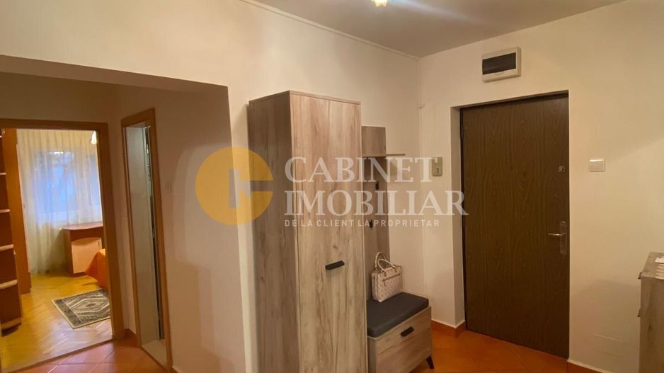 GARĂ - 3 CAMERE DECOMANDAT - ETAJ 1 - Bloc Tip Vilă - Poză 4