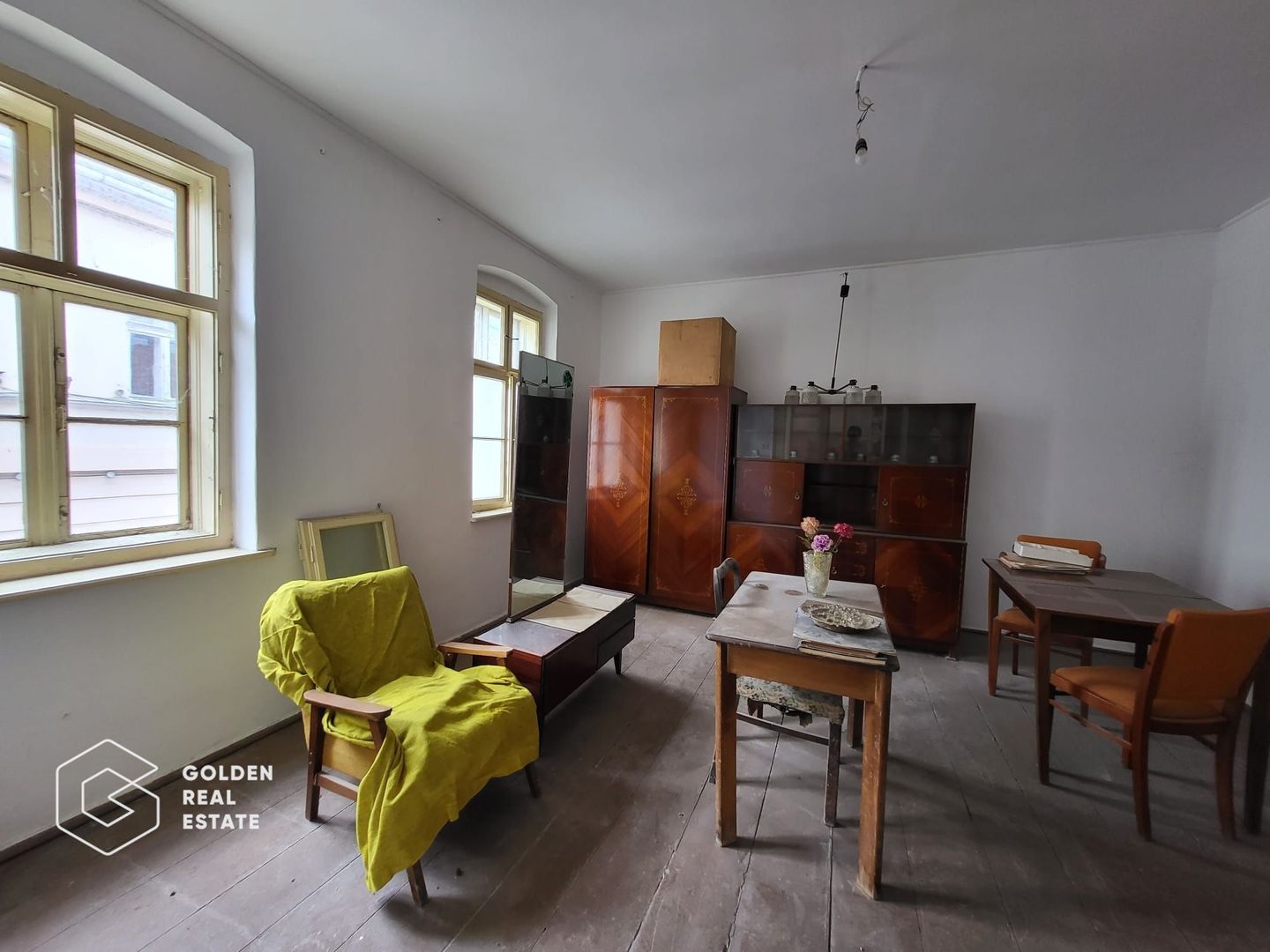 Apartament 2 camere, etajul 1, Oras Lipova - Poză 3