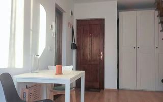 🏡 DE ÎNCHIRIAT | APARTAMENT TIP PENTHOUSE – ELEGANȚĂ ȘI CONFORT! - Poză 2