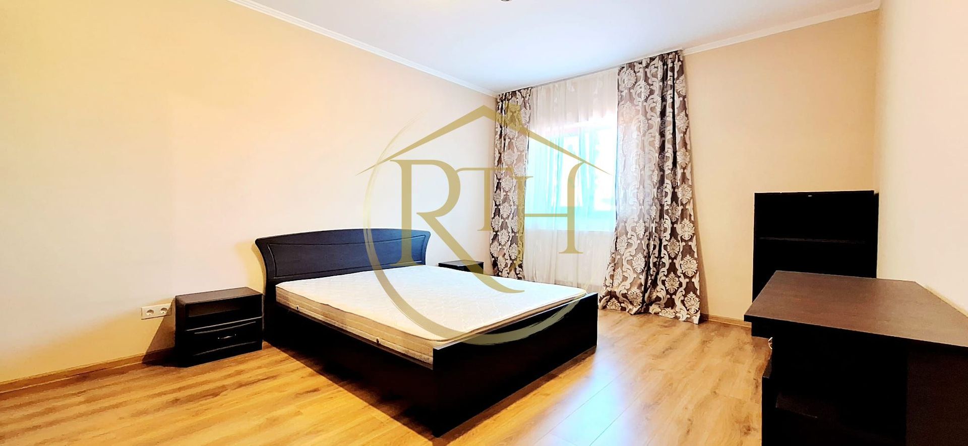 Oferim spre inchiriere, Casa-Duplex cu 4 camere in Dumbravita aproape de Lidl - Poză 11