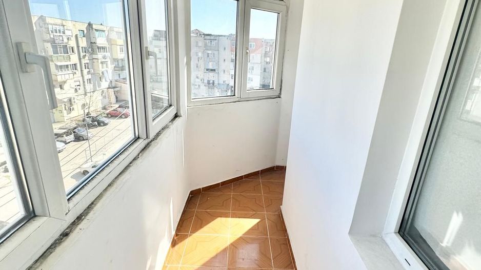 Apartament 3 camere de vânzare – Decebal - Poză 12