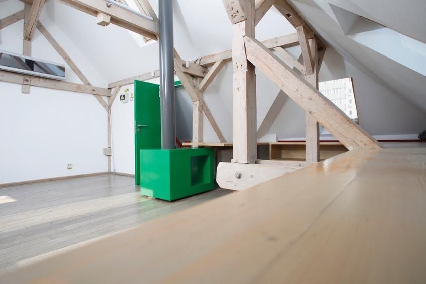 De inchiriat mansarda 3 camere zona Decebal - Poză 4