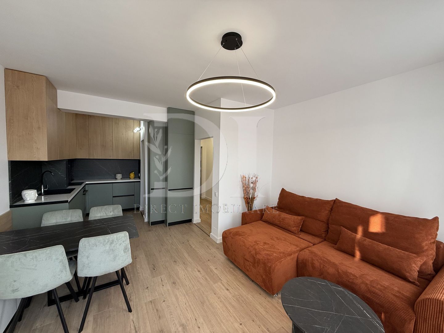 Apartament la cheie / doua camere / Zona Terra - Poză 1