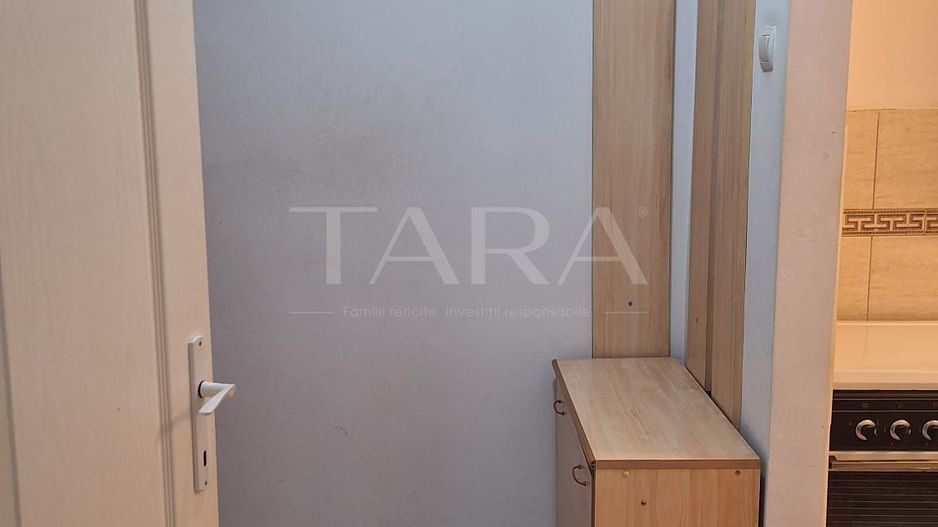 Apartament 2 camere, decomandat, zona Centrală - Poză 2