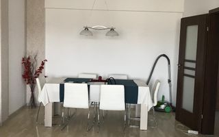 Apartament cu 3 camere de inchiriat - Poză 3