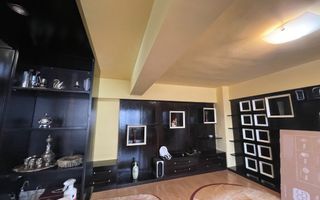 Apartament cu 3 camere zona Ultracentrala, vis-a-vis de Universitate - Poză 2