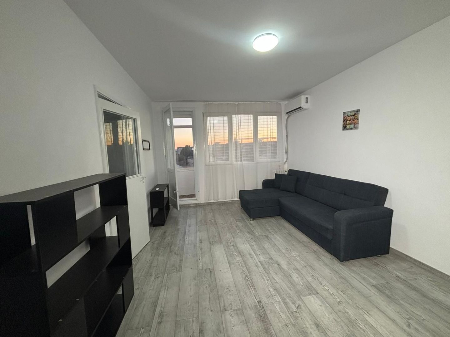 AP. 2 CAMERE 1 MAI, BUCATARIE INCHISA, MOBILAT/UTILAT, COMISION 0% - Poză 1