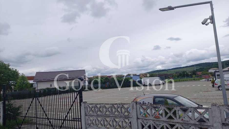 De vanzare teren intravilan suprafata  de 10.050 mp in Loc Targu Mures - Poză 1