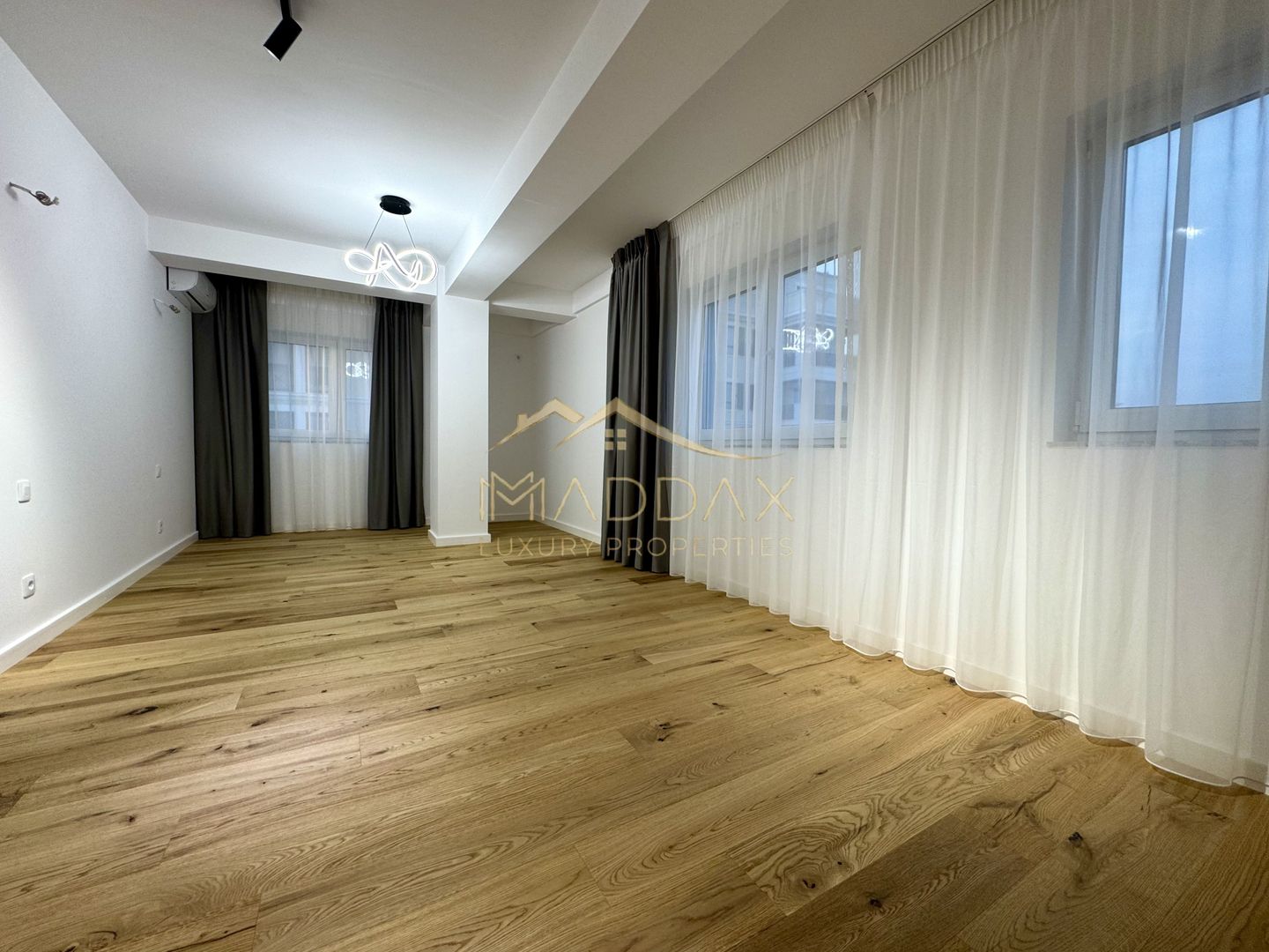 Duplex cu 4 Camere *211mp* / 2 parking / Erou Iancu Nicolae - Poză 30